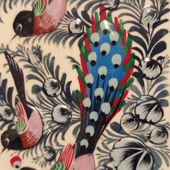 Beautiful peacock and bird box - Picture 11 of 13